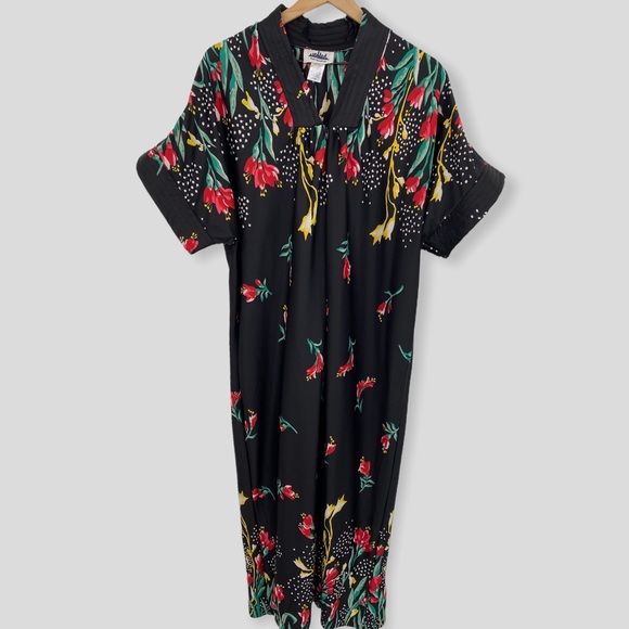 Vintage Style Black Floral Rose Oversized Kaftan House Dress - Picture 5 of 5